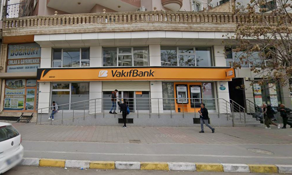 Midyat Vakıfbank Şubesi