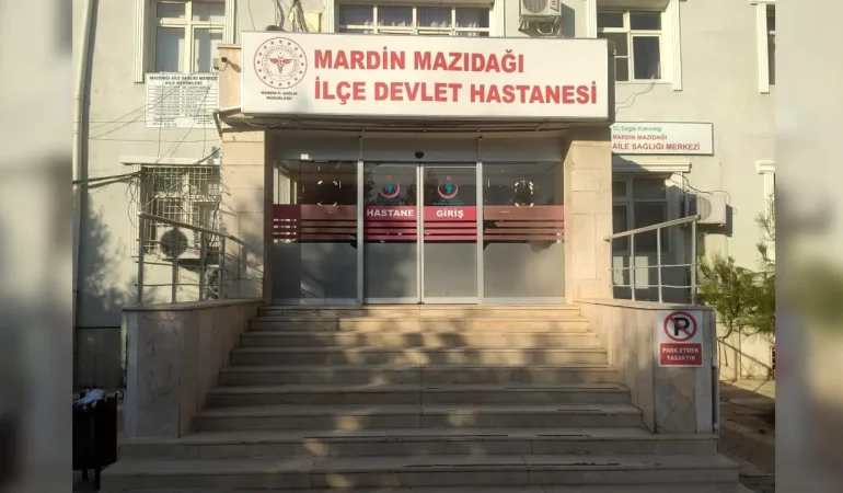Mardin’in Mazıdağı İlçesinde Damda Uyuyan 12 Yaşındaki Çocuğa Ateşli Silah İsabet Etti