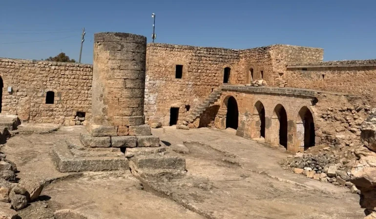 Mor Loozor Manastırı yüzyıllardır tarihe tanıklık ediyor