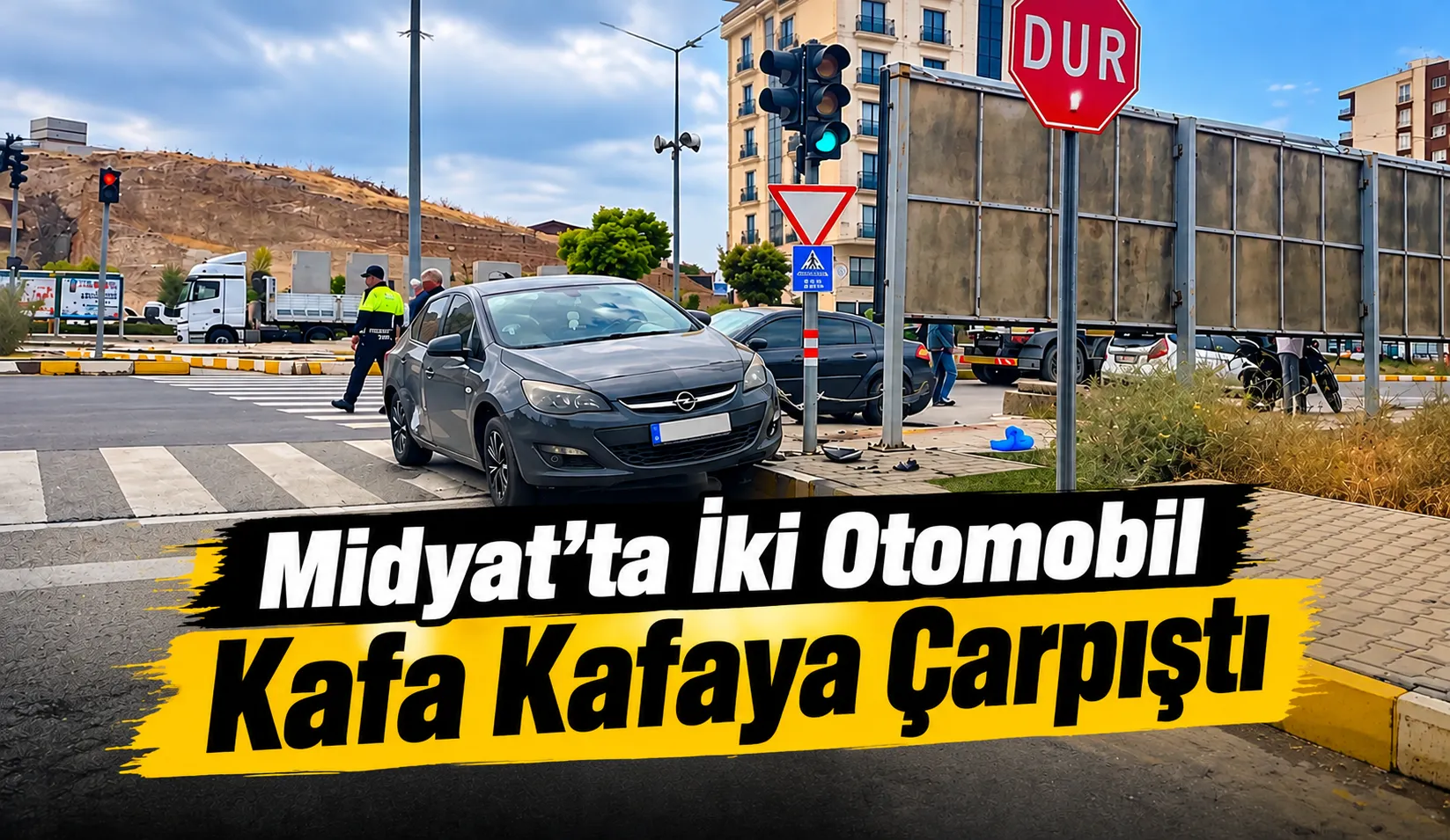 Midyat’ta İki Otomobil Kafa Kafaya Çarpıştı