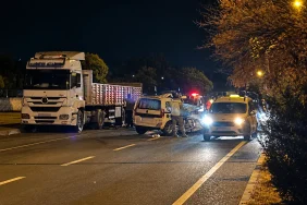 Nattlig trafikincident med räddningsinsats
